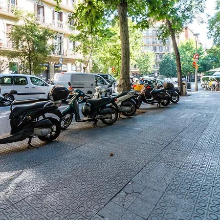 Cosy Comfortable 1 Bed With Terrace In Eixample *