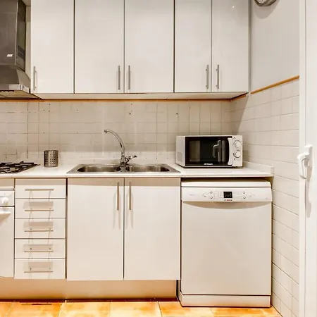 Cosy Comfortable 1 Bed With Terrace In Eixample Apartment Barcelona